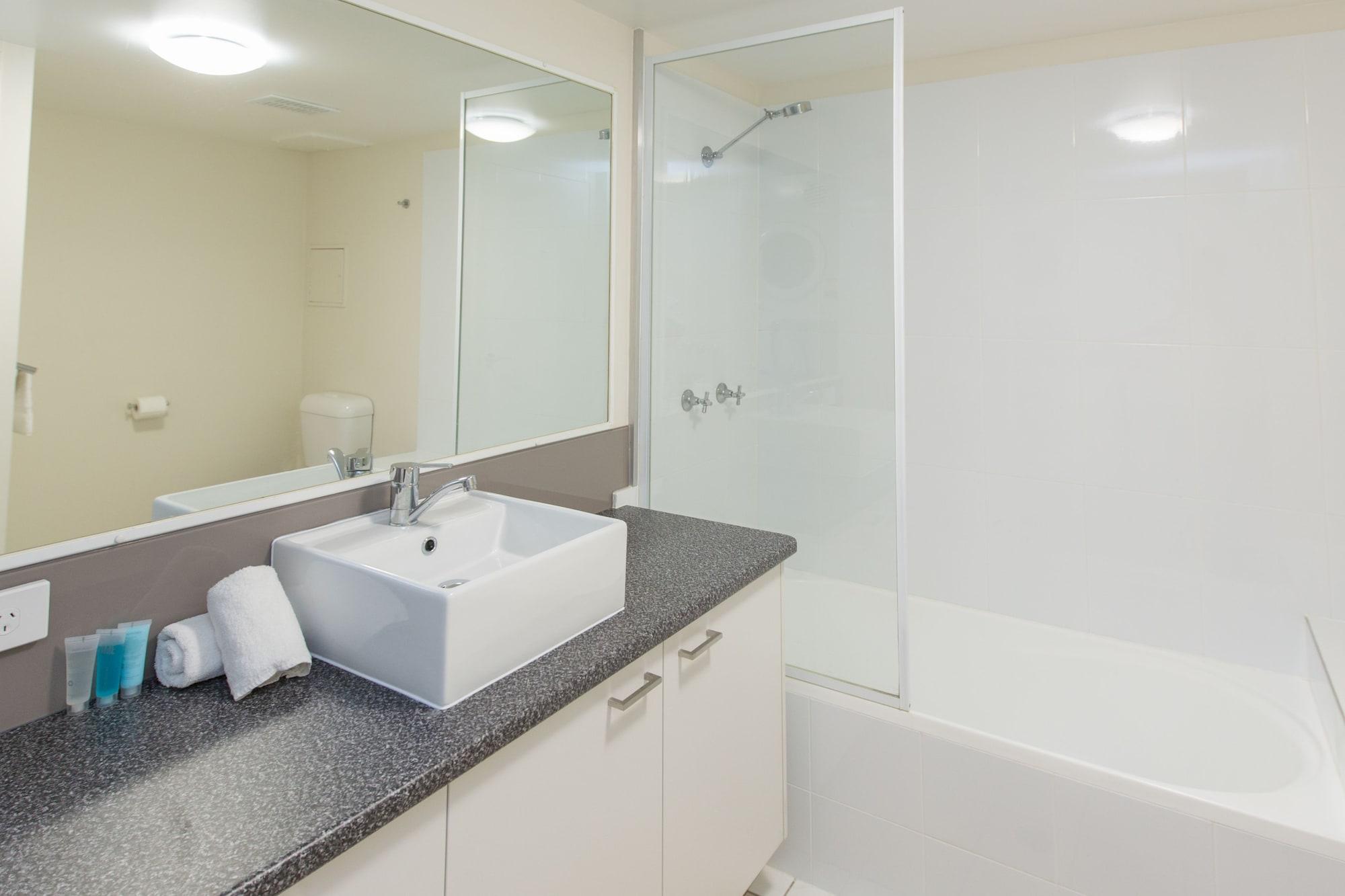 Miami Beachside Holiday Apartments Gold Coast Eksteriør billede