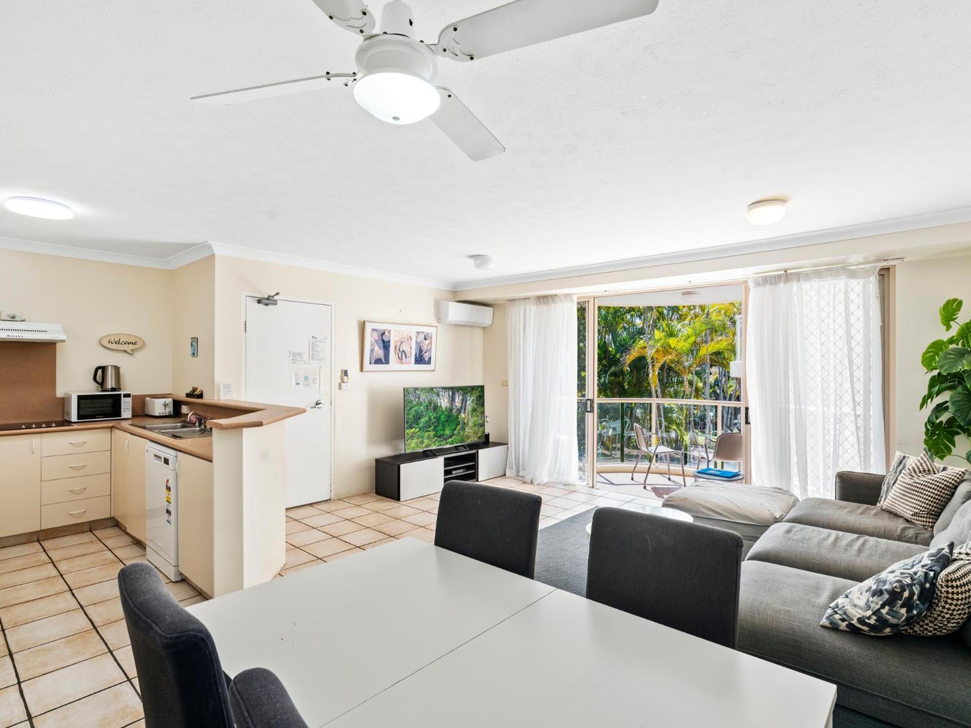 Miami Beachside Holiday Apartments Gold Coast Eksteriør billede