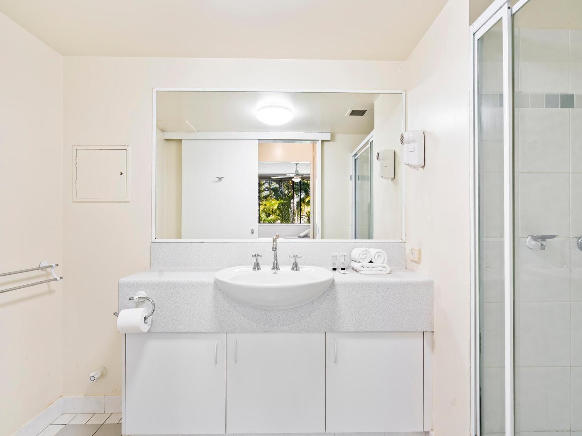 Miami Beachside Holiday Apartments Gold Coast Eksteriør billede