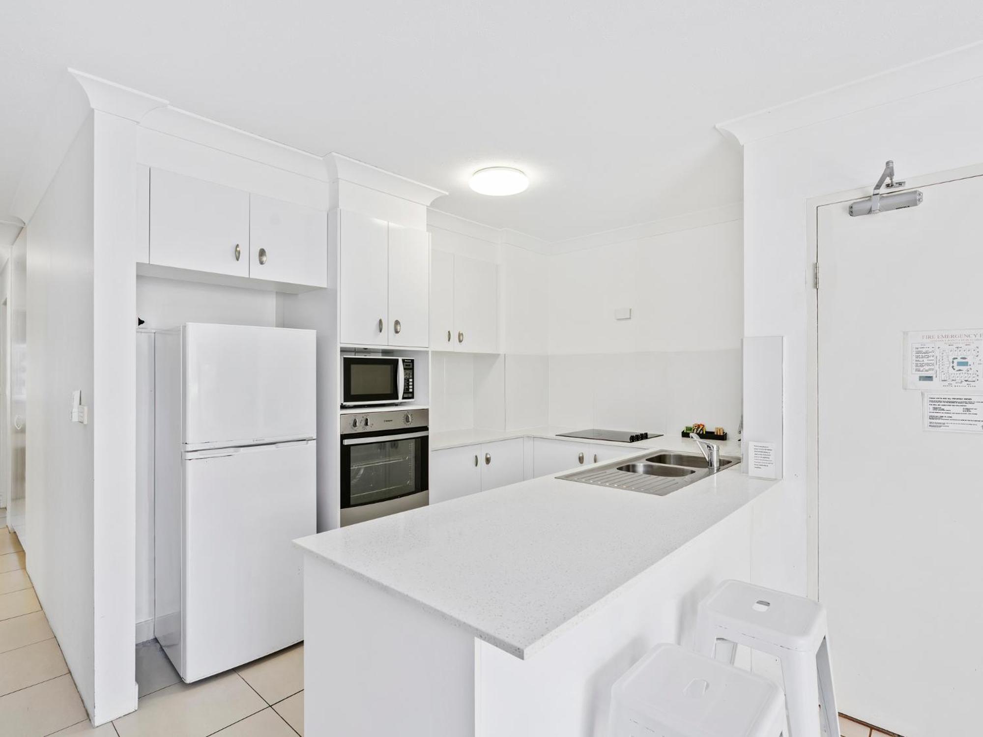 Miami Beachside Holiday Apartments Gold Coast Eksteriør billede
