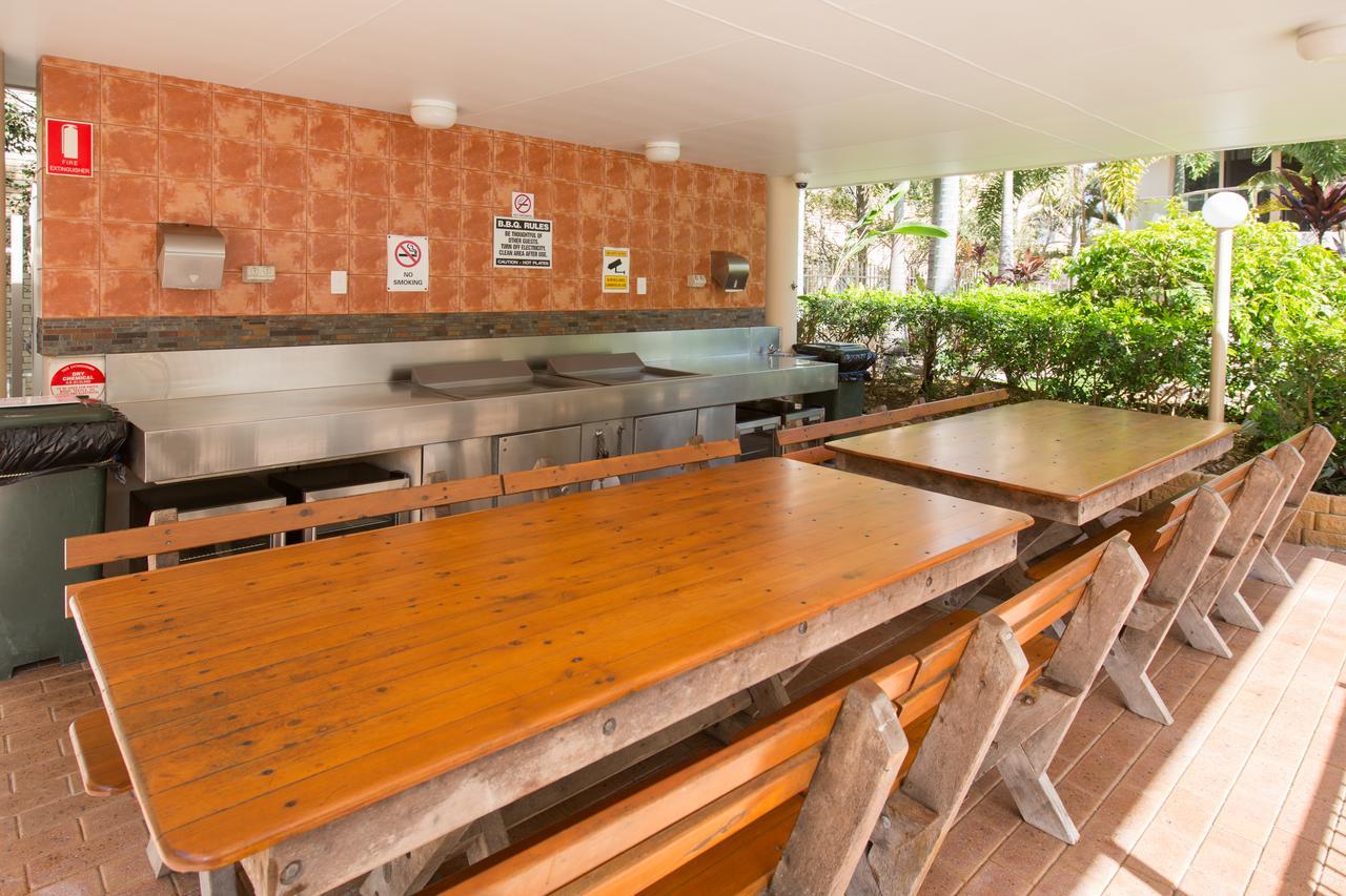 Miami Beachside Holiday Apartments Gold Coast Eksteriør billede